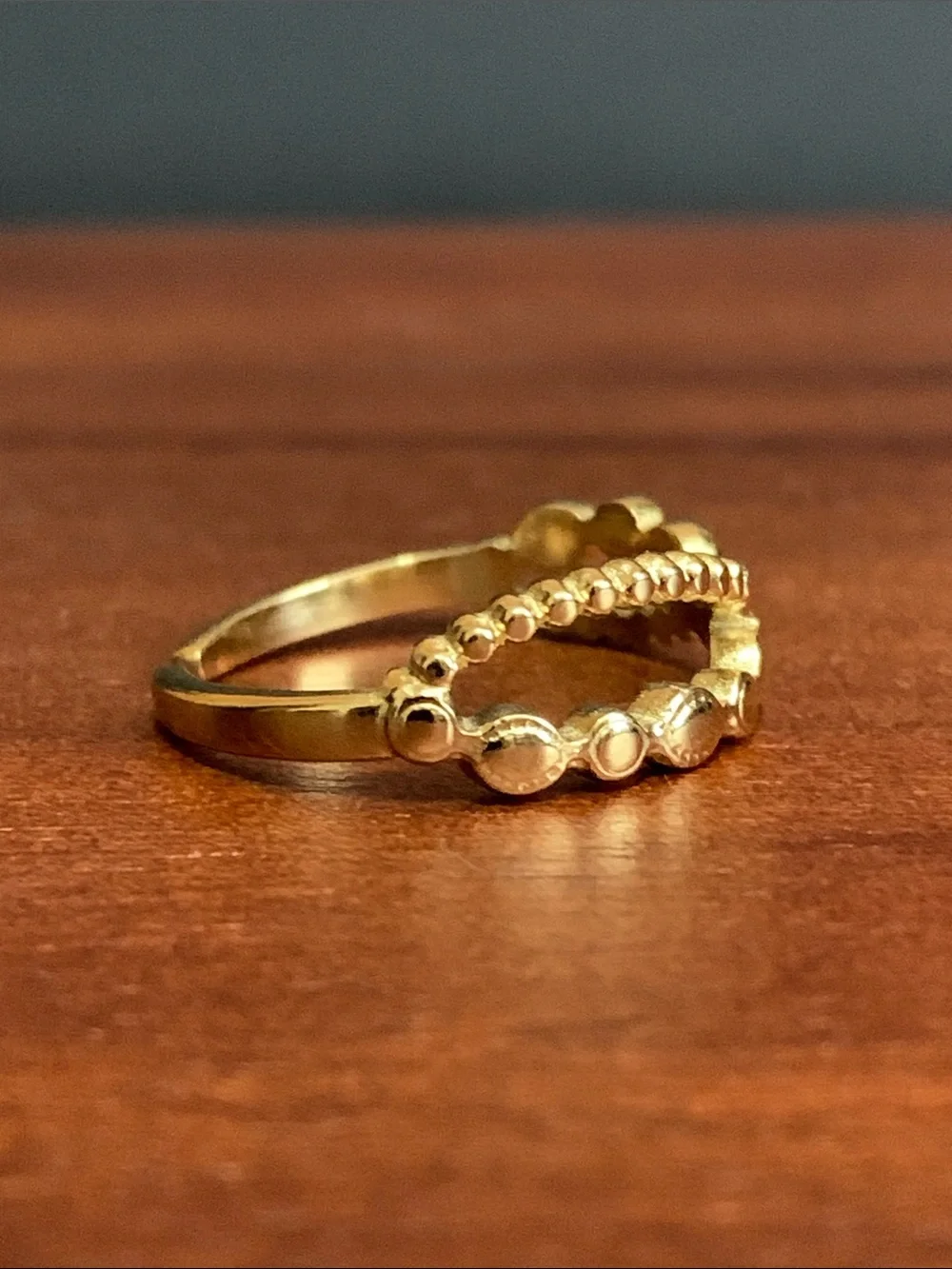 NWT Gold tone wavy textured ring size 7
